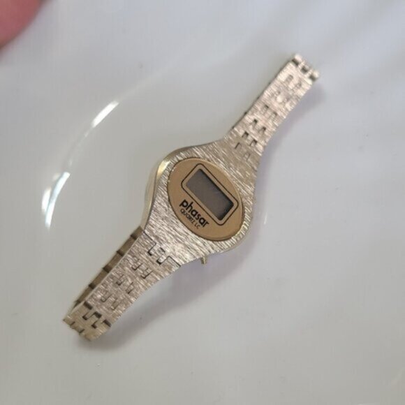 Ladies Vintage Retro Phasar Quartz Gold Tone Analog Watch Stainless Steel - Picture 11 of 13
